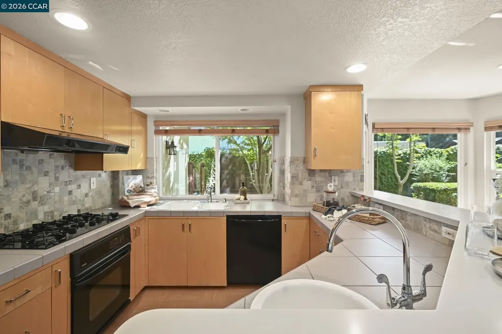900 Woodland Drive San Ramon CA 94582