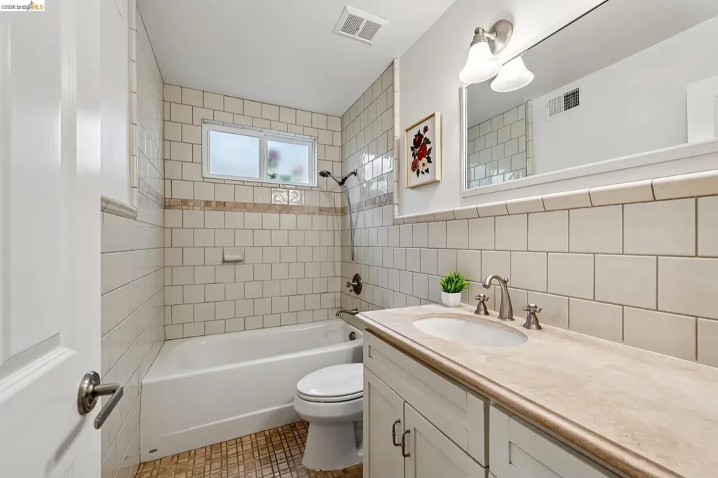 1912 Ascot Drive Moraga CA 94556