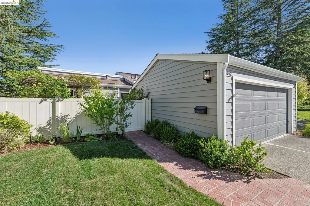 1912 Ascot Drive Moraga CA 94556
