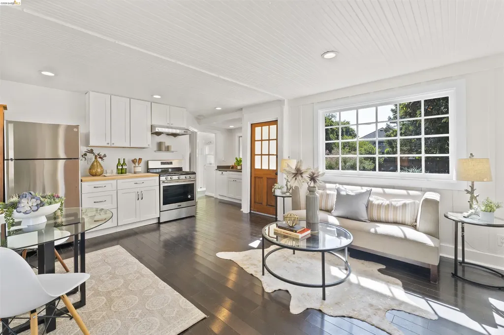 5154 Shafter Avenue Oakland CA 94618