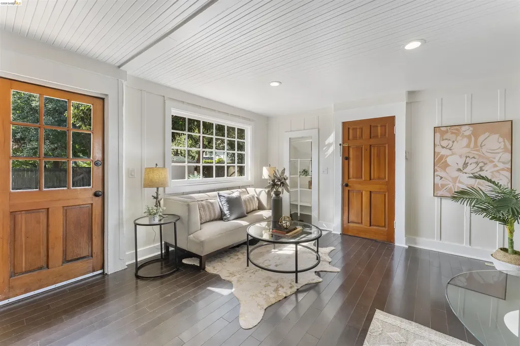 5154 Shafter Avenue Oakland CA 94618