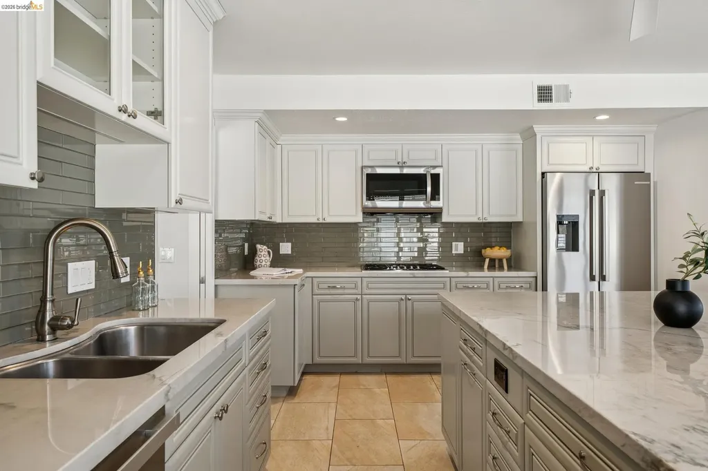 1410 Lakeshore Avenue Oakland CA 94606