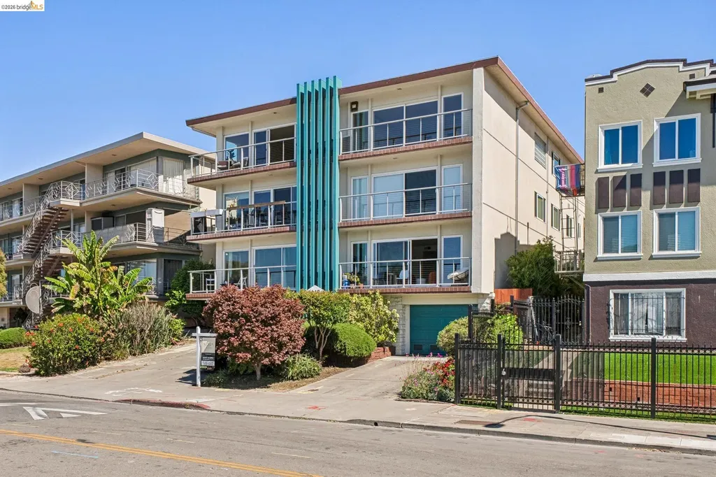1410 Lakeshore Avenue Oakland CA 94606