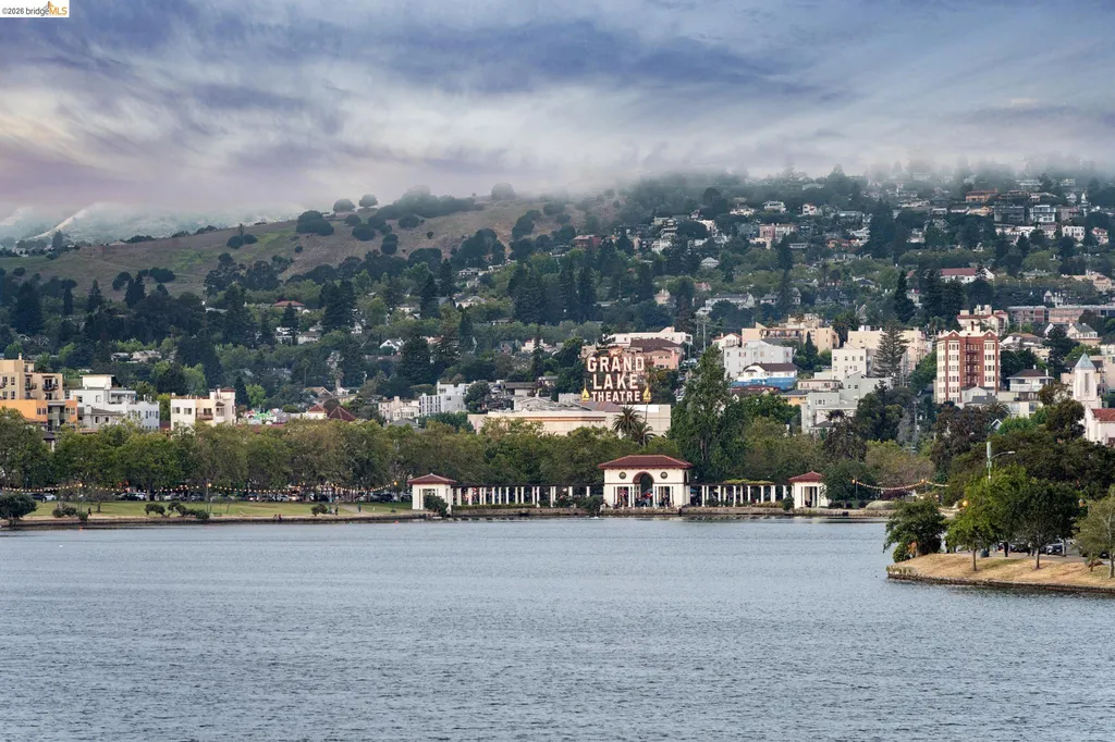 1410 Lakeshore Avenue Oakland CA 94606