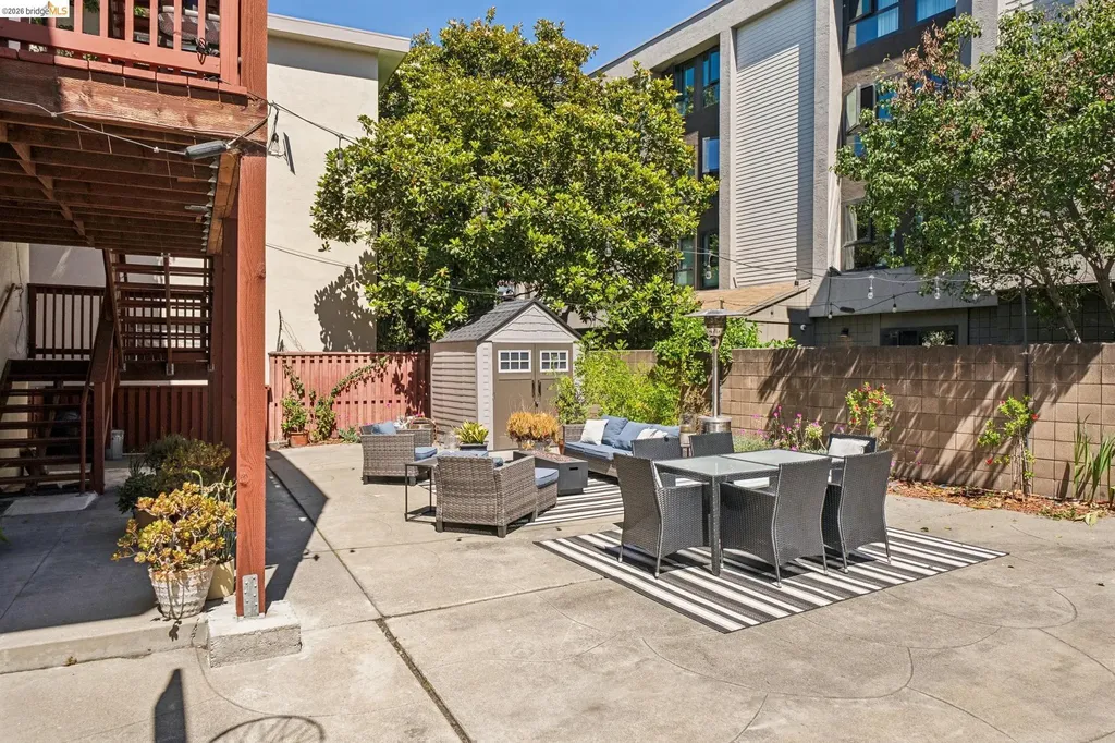 1410 Lakeshore Avenue Oakland CA 94606