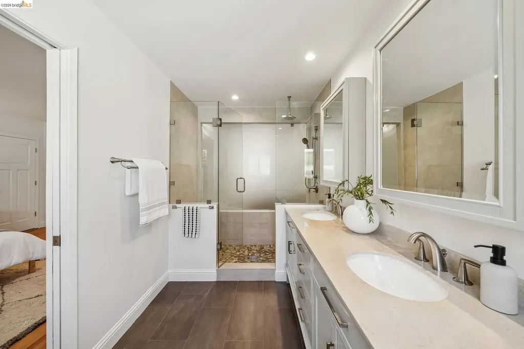 1410 Lakeshore Avenue Oakland CA 94606