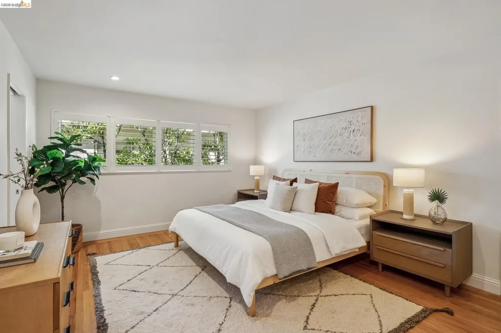 1410 Lakeshore Avenue Oakland CA 94606