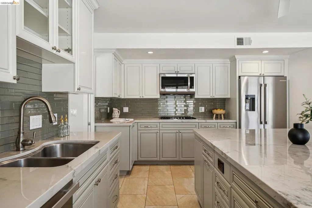 1410 Lakeshore Avenue Oakland CA 94606