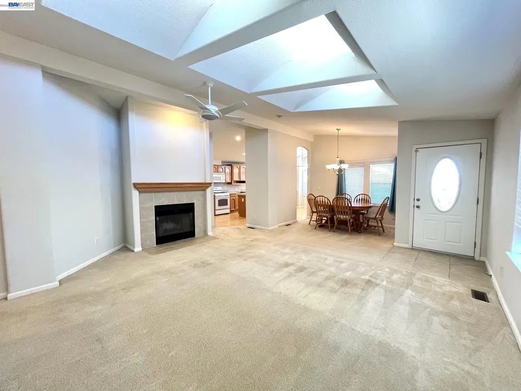 209 Santa Susana San Leandro CA 94579