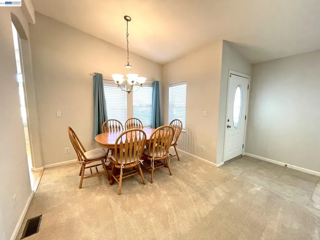 209 Santa Susana San Leandro CA 94579