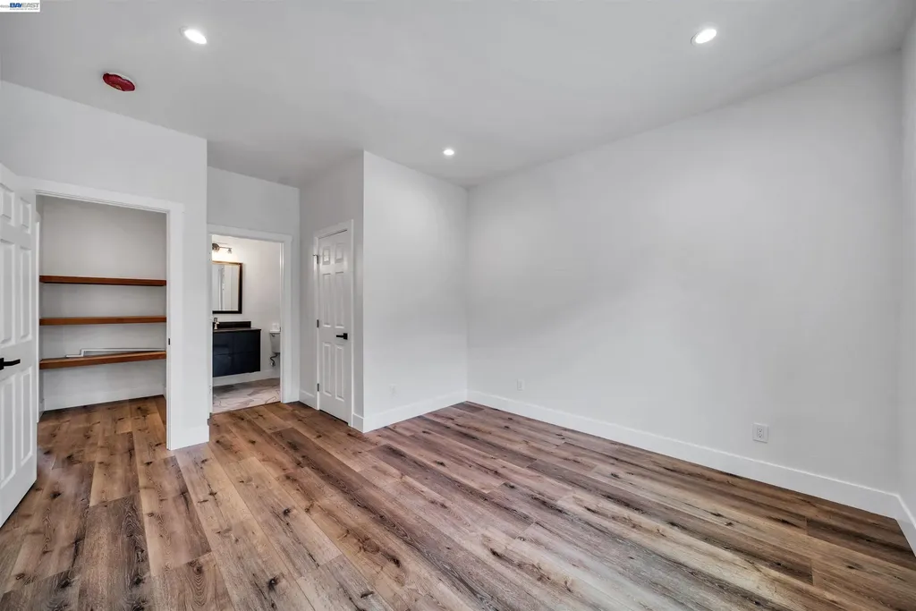 3035 Logan Street Oakland CA 94601