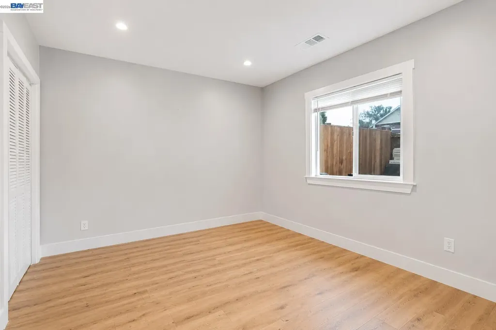 3035 Logan Street Oakland CA 94601