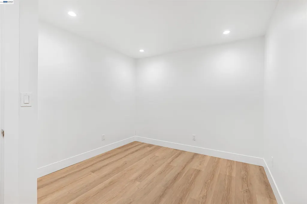 3035 Logan Street Oakland CA 94601