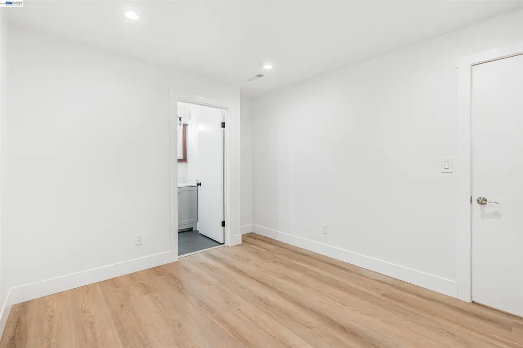 3035 Logan Street Oakland CA 94601