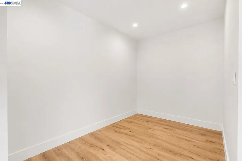 3035 Logan Street Oakland CA 94601