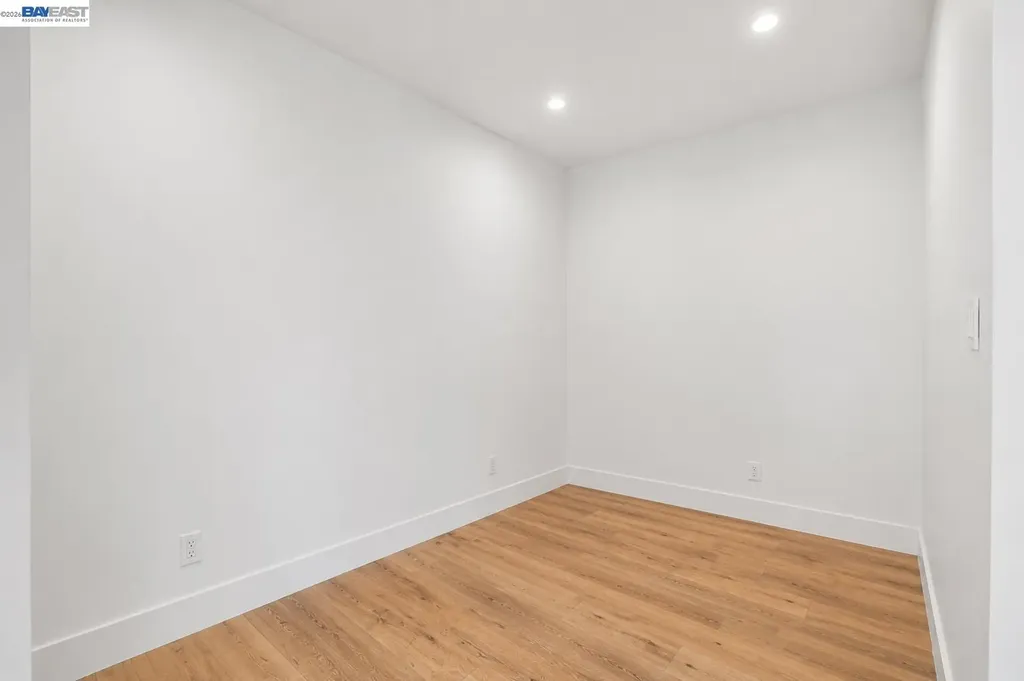 3035 Logan Street Oakland CA 94601