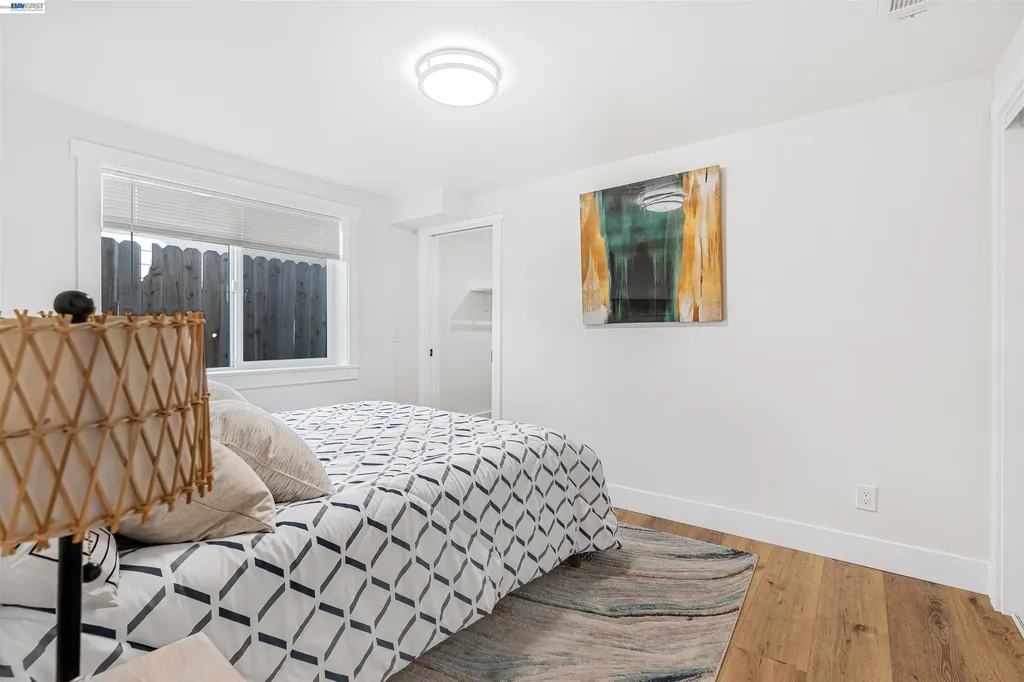 3035 Logan Street Oakland CA 94601