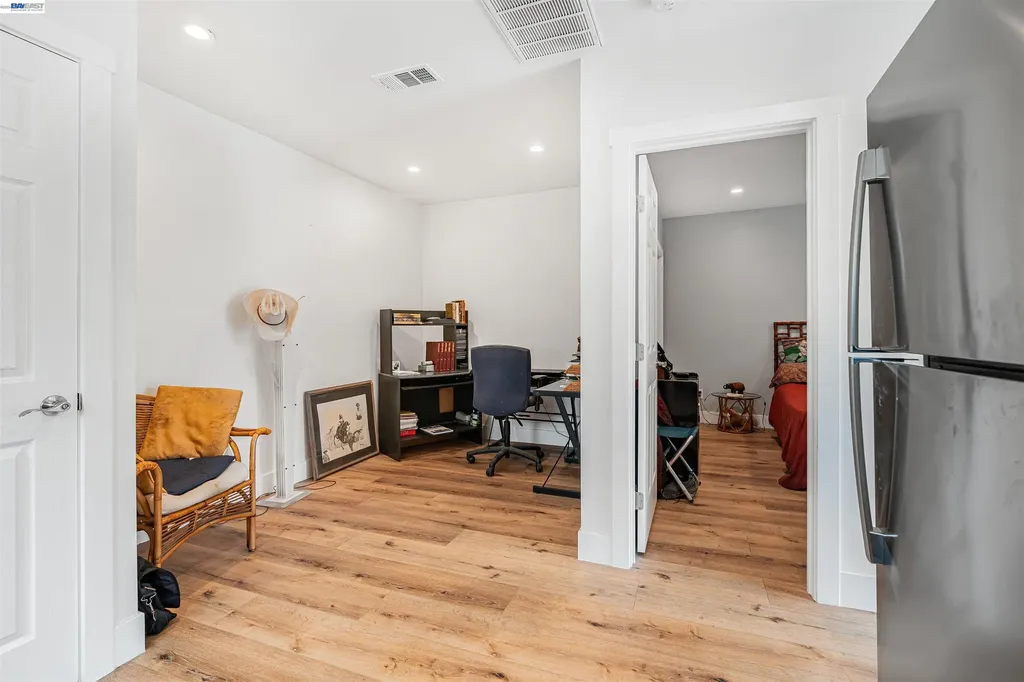 3035 Logan Street Oakland CA 94601