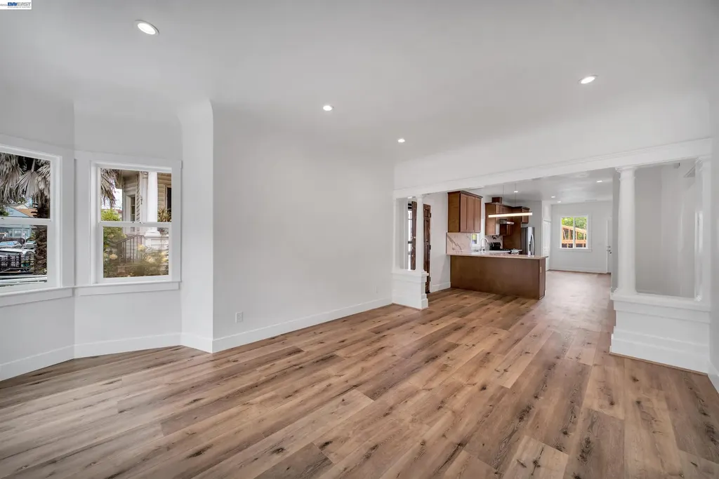 3035 Logan Street Oakland CA 94601