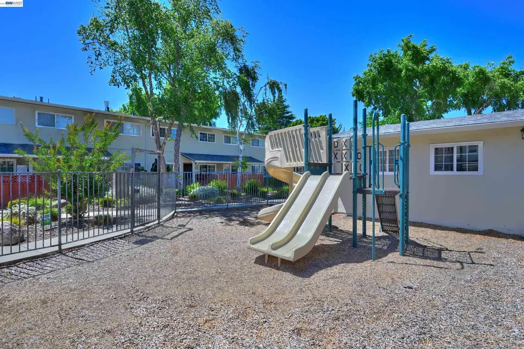 660 Fargo Avenue San Leandro CA 94579