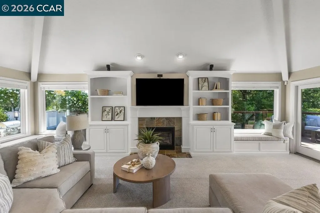 70 Ridgecrest Court Lafayette CA 94549