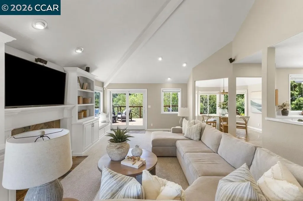 70 Ridgecrest Court Lafayette CA 94549