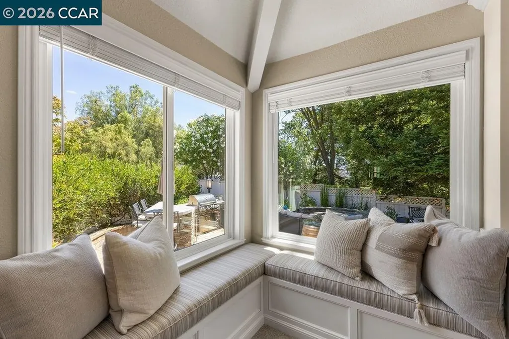 70 Ridgecrest Court Lafayette CA 94549