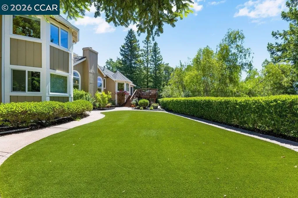 70 Ridgecrest Court Lafayette CA 94549