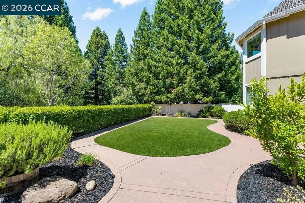 70 Ridgecrest Court Lafayette CA 94549