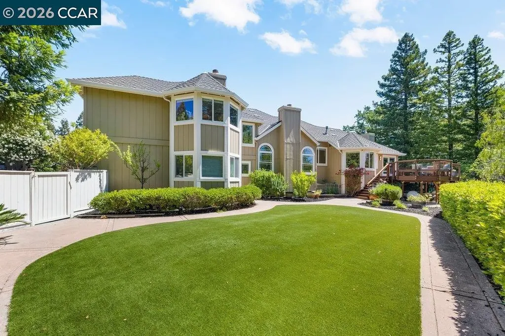 70 Ridgecrest Court Lafayette CA 94549