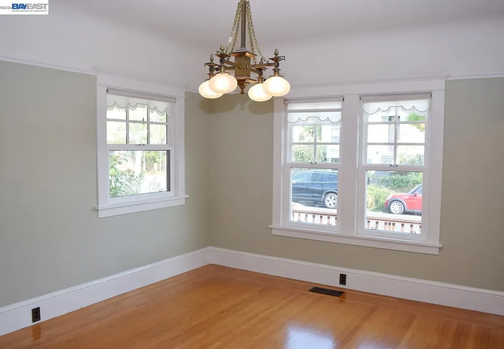 2860 Jackson Street Alameda CA 94501
