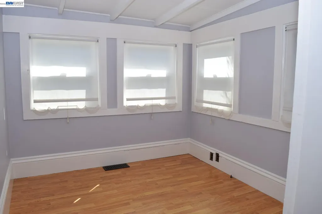 2860 Jackson Street Alameda CA 94501