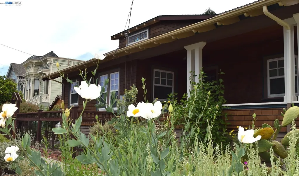 2860 Jackson Street Alameda CA 94501
