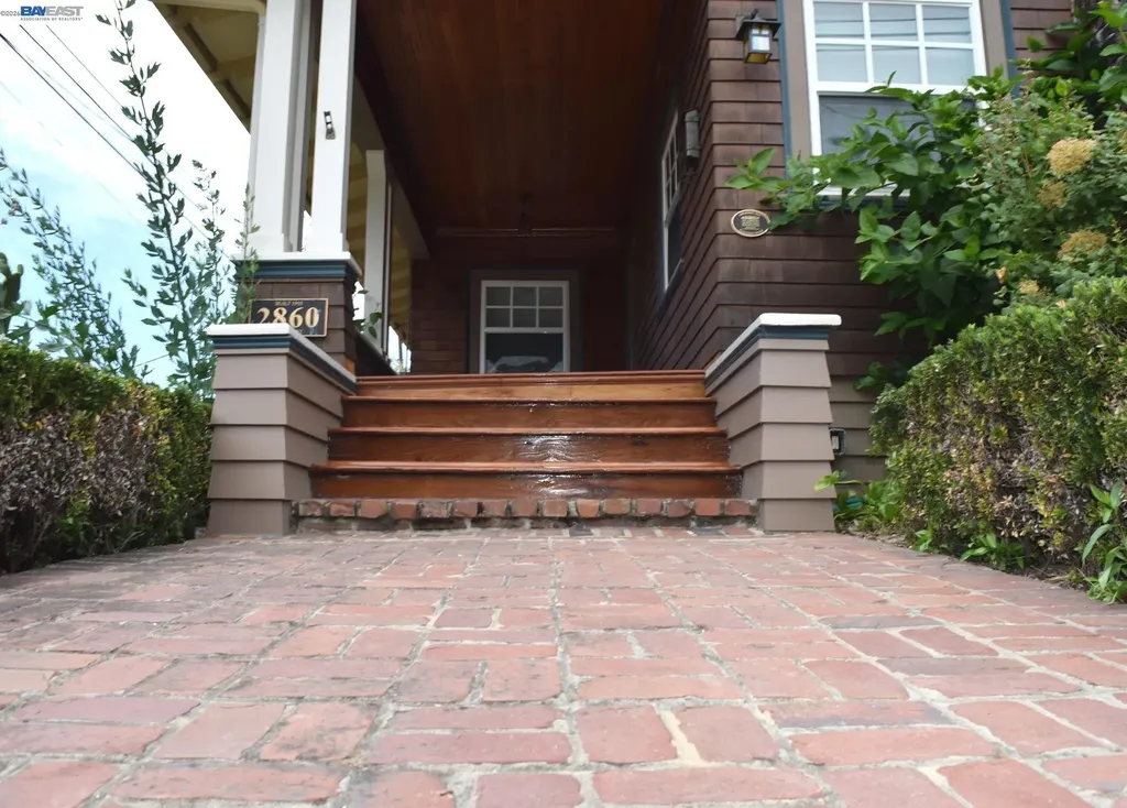 2860 Jackson Street Alameda CA 94501