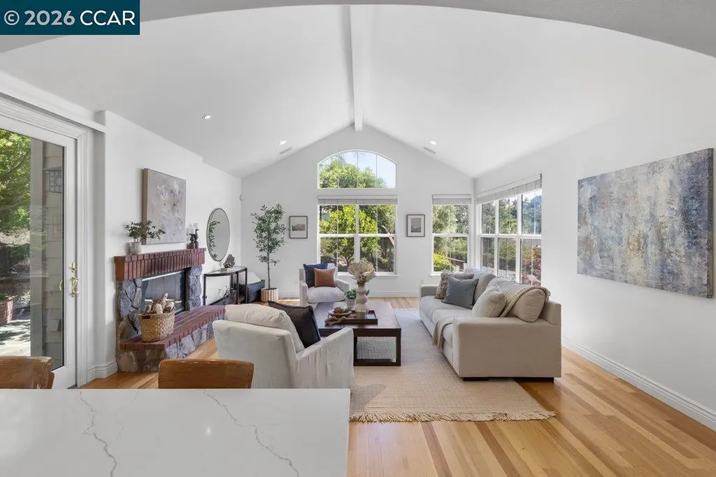 20 Monte Crest Court Walnut Creek CA 94595
