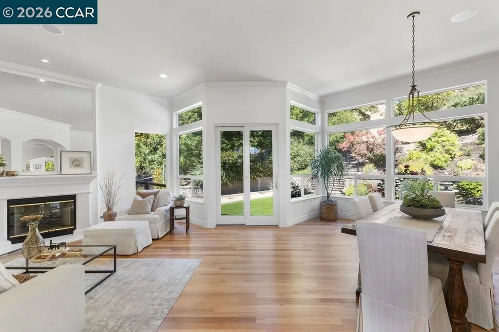 20 Monte Crest Court Walnut Creek CA 94595