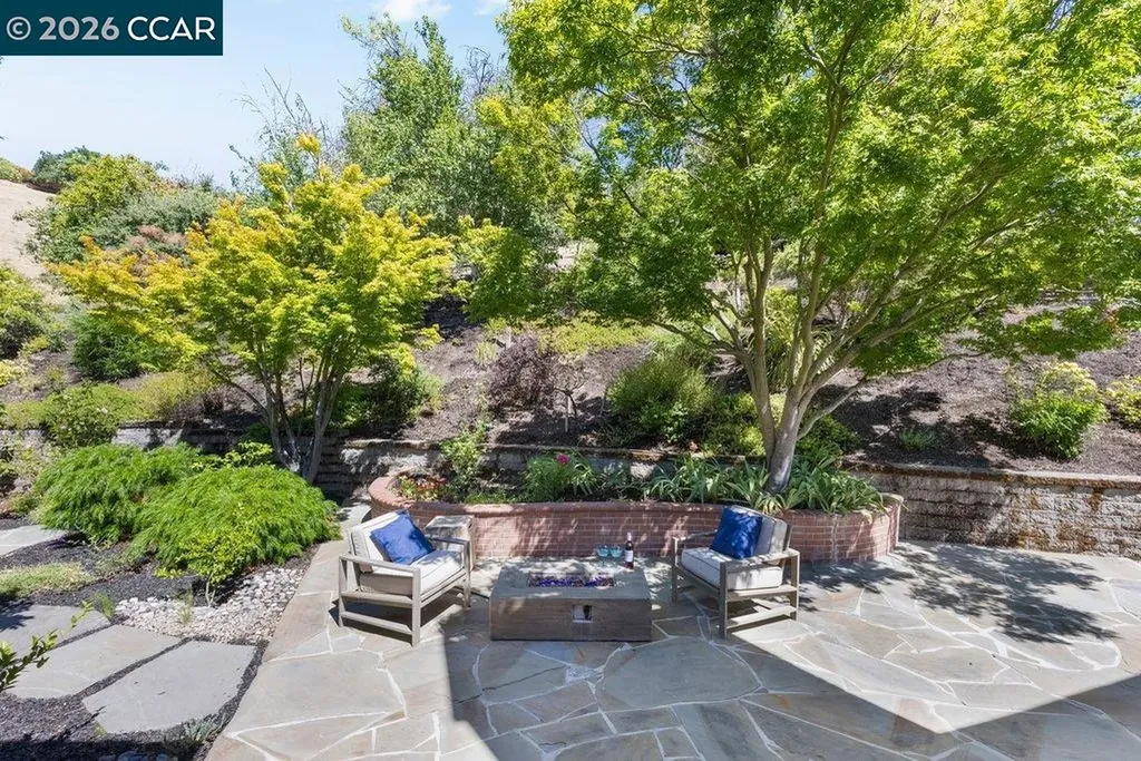 20 Monte Crest Court Walnut Creek CA 94595