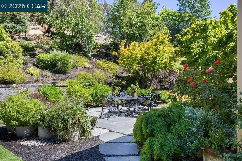20 Monte Crest Court Walnut Creek CA 94595