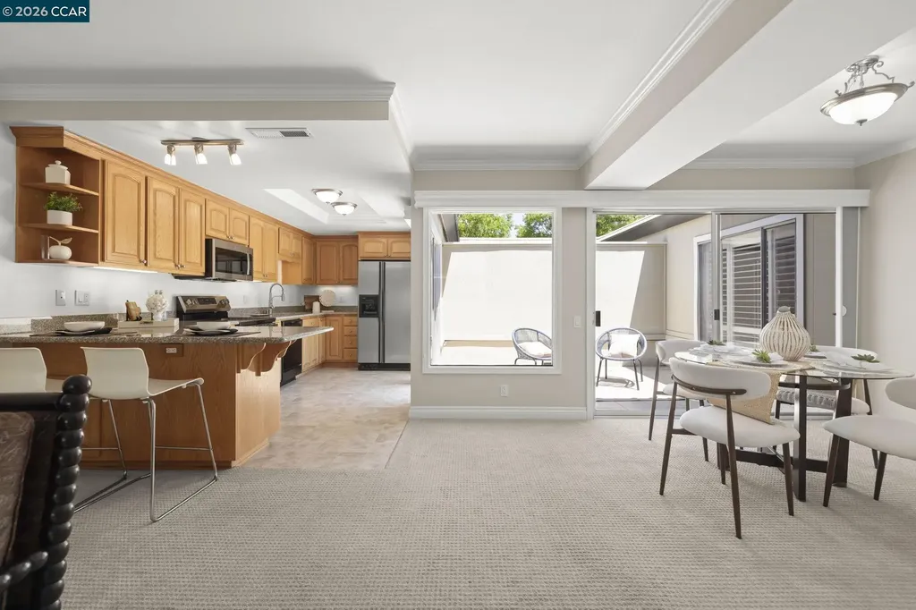 1209 Oakmont Drive #6 Walnut Creek CA 94595