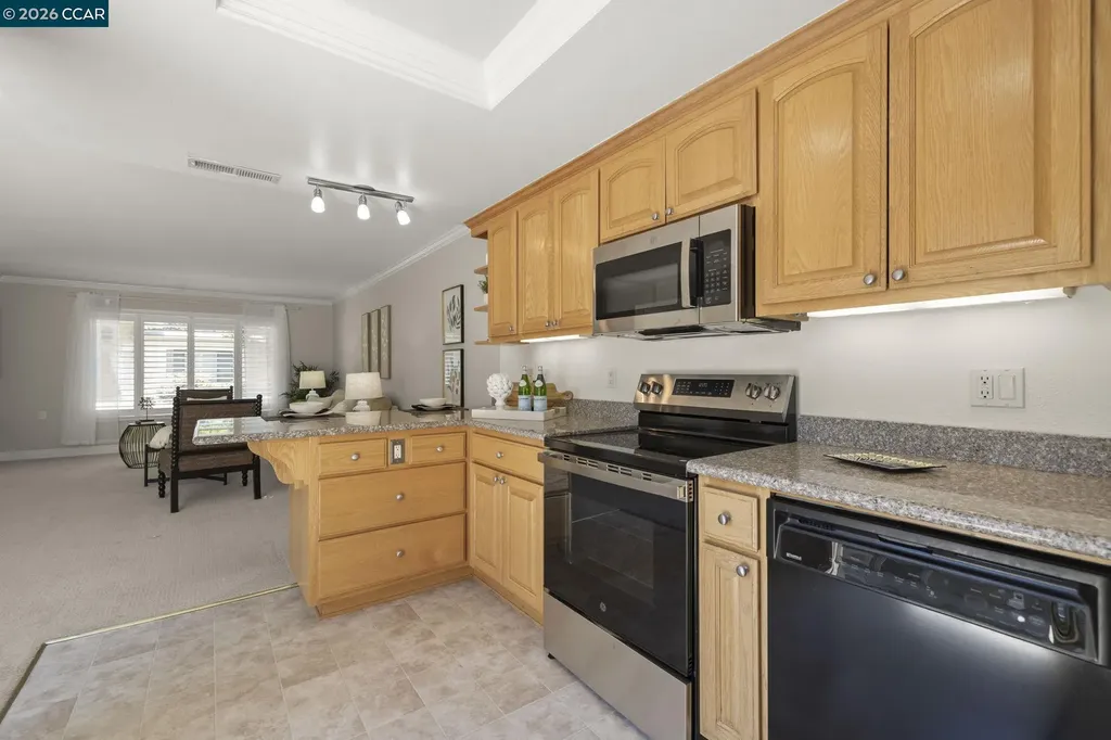 1209 Oakmont Drive #6 Walnut Creek CA 94595