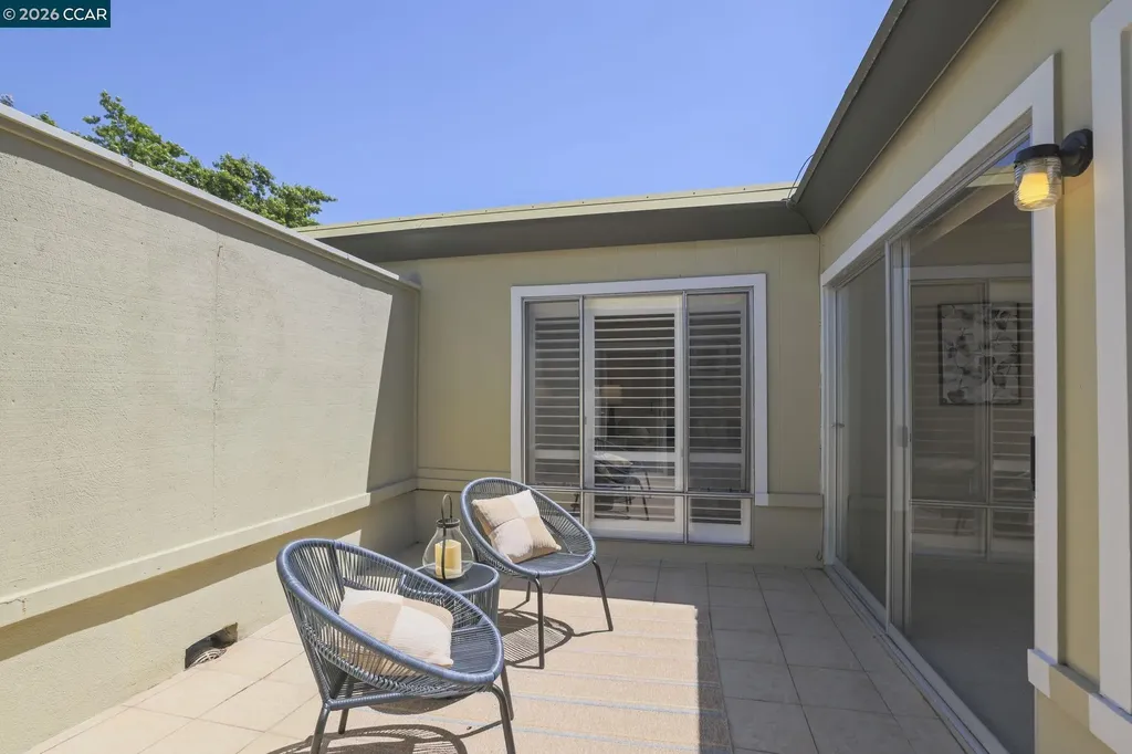 1209 Oakmont Drive #6 Walnut Creek CA 94595