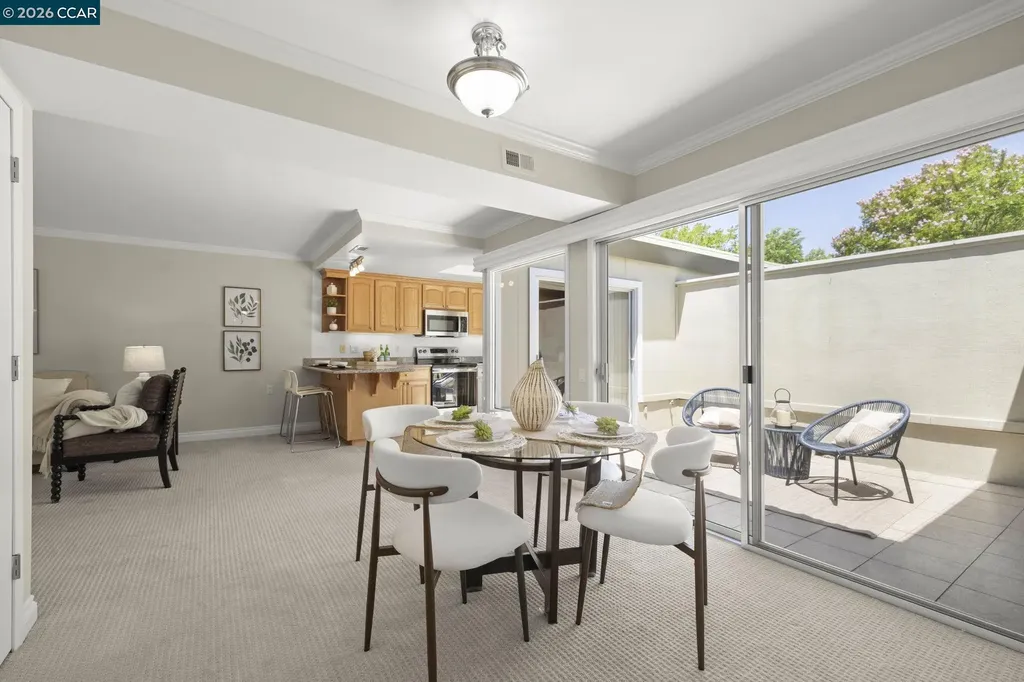 1209 Oakmont Drive #6 Walnut Creek CA 94595