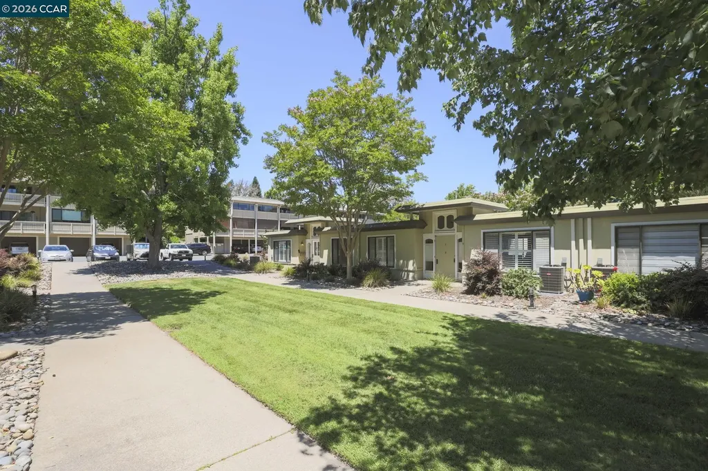 1209 Oakmont Drive #6 Walnut Creek CA 94595