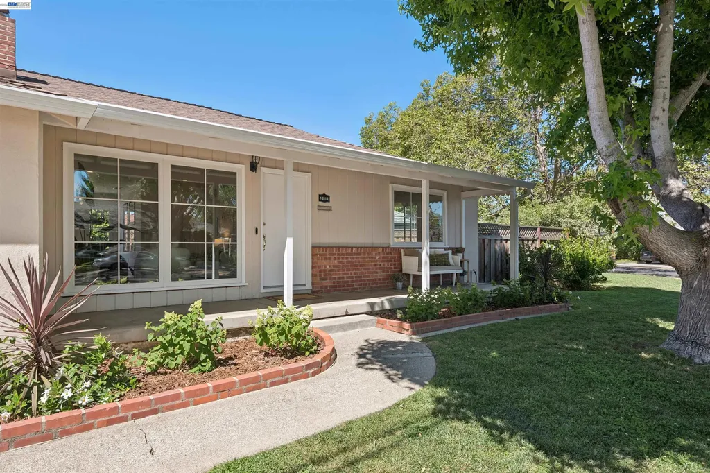 15915 Via Toledo San Lorenzo CA 94580