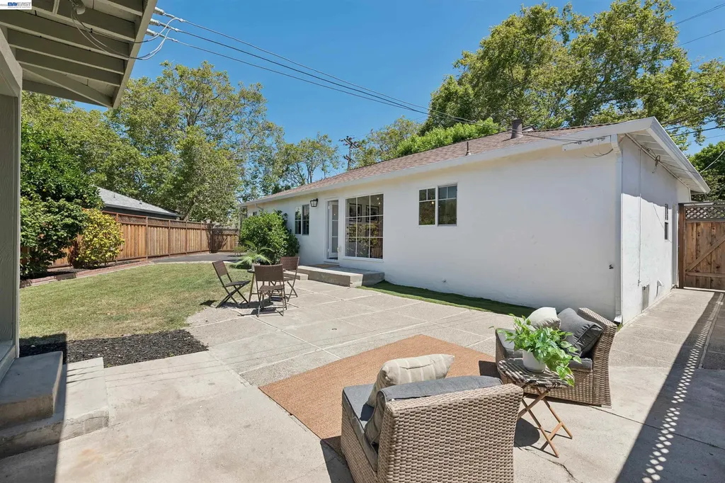 15915 Via Toledo San Lorenzo CA 94580