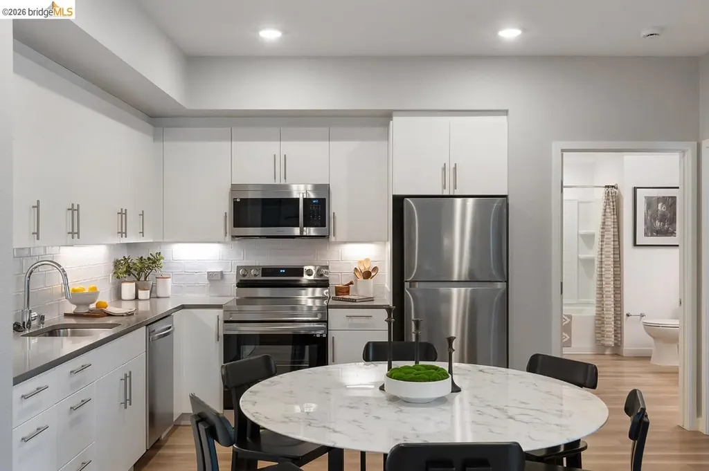 260 Brooklyn Basin Way Oakland CA 94606