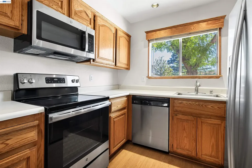 7552 Silvertree Lane Dublin CA 94568