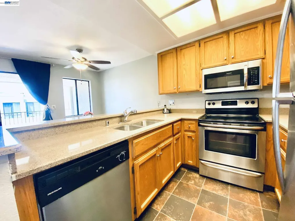 2505 Miramar Avenue Castro Valley CA 94546
