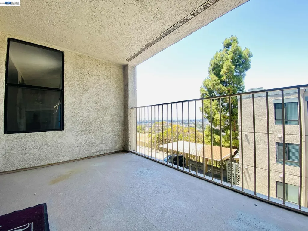 2505 Miramar Avenue Castro Valley CA 94546