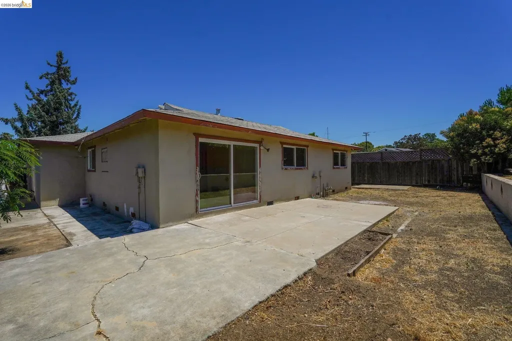 2467 Tanager Circle Concord CA 94520